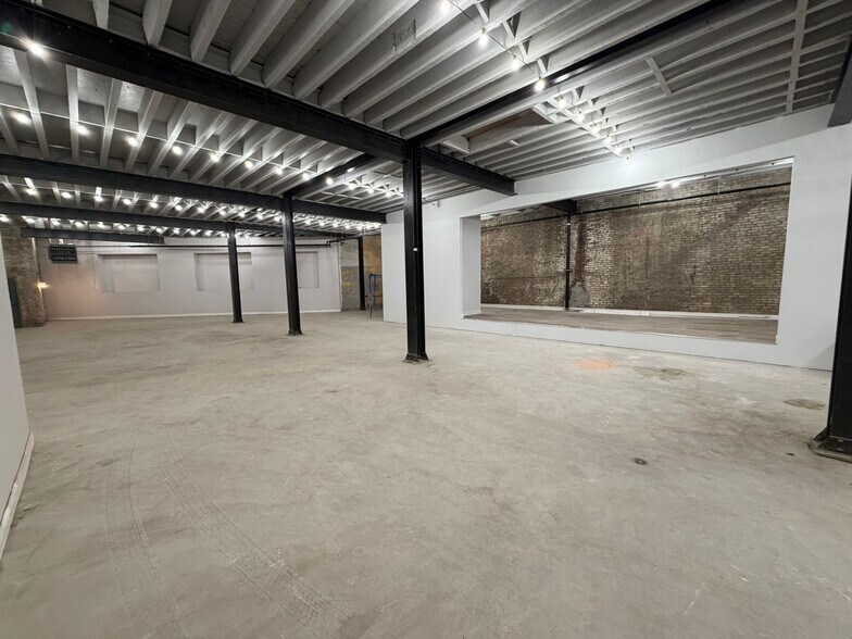 More Photos Of 2446-50 Germantown Ave, Philadelphia Flex For Sale