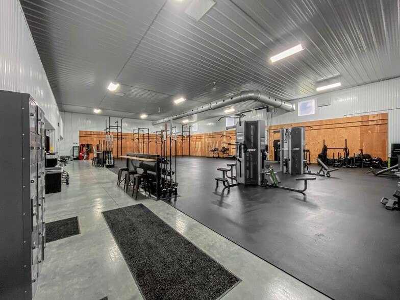 More Photos Of 309 Prairie Ave SW, De Smet Health Club For Sale