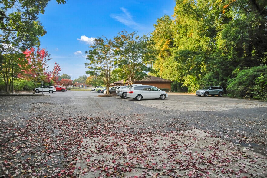 More Photos Of 510 W King St, Kings Mountain Medical For Lease