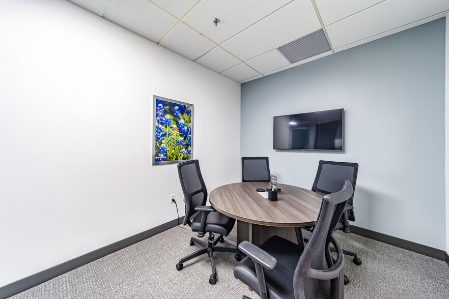 More Photos Of 500 N Central Expy, Plano Office For Sale