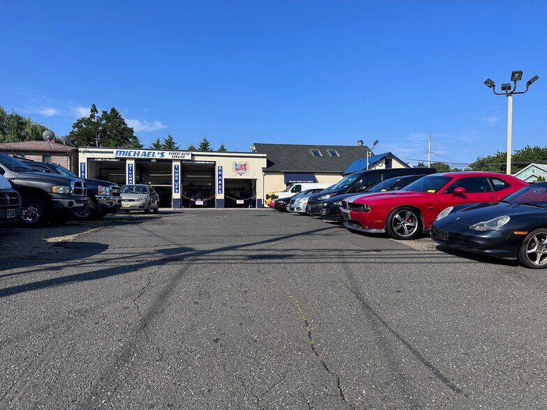 More Photos Of 51 W Sylvania Ave, Neptune City Auto Dealership For Lease