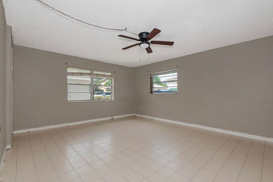 More Photos Of 1911-1915 SW 4th Ave, Fort Lauderdale Apartments For Sale