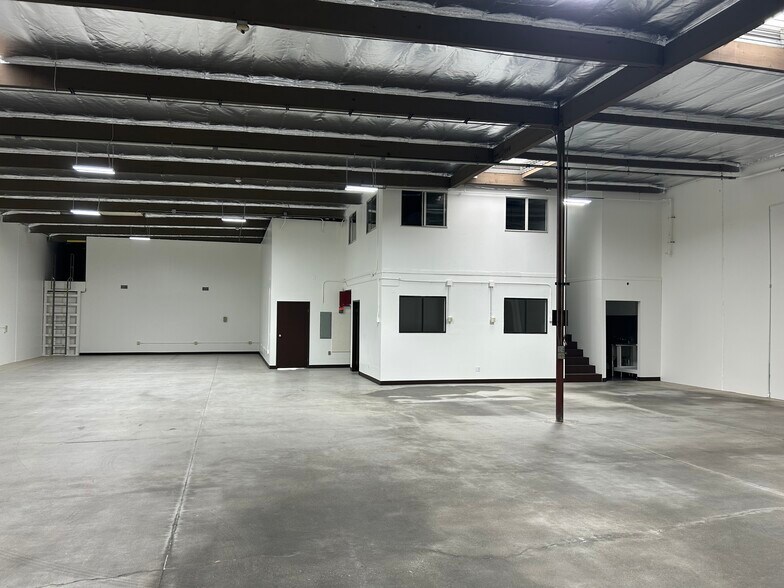 More Photos Of 12309 Florence Ave, Santa Fe Springs Manufacturing For Lease