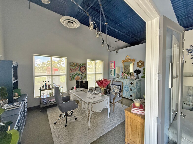 More Photos Of 25081 Bernwood Dr, Bonita Springs Office For Sale