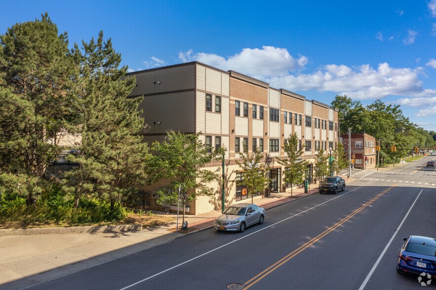 More Photos Of 245 Broadway, Schenectady Apartments For Lease