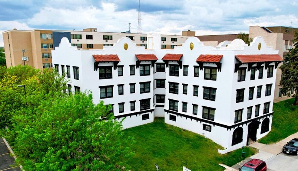 Primary Photo Of 554 S 26th St, Omaha Apartments For Sale