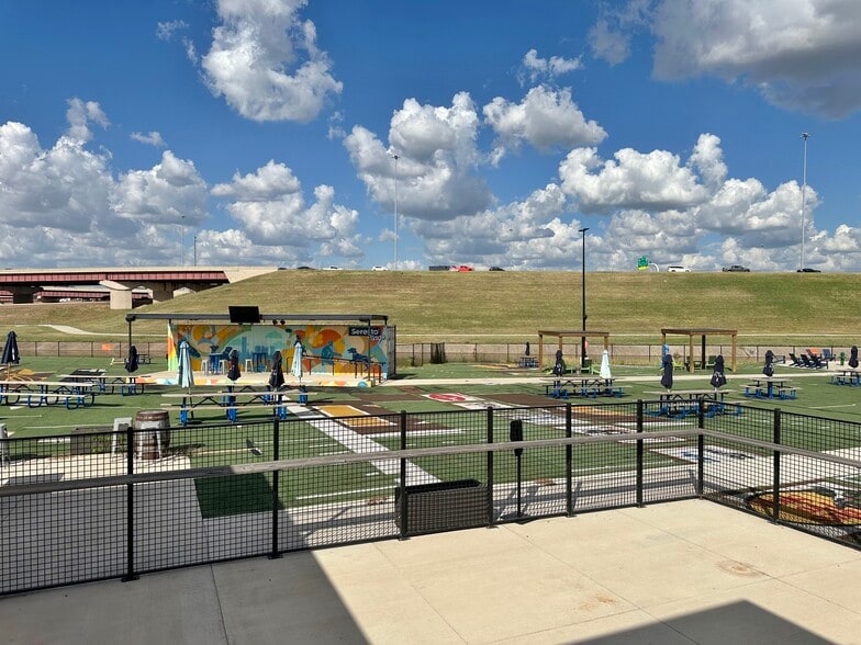 More Photos Of 504 S Laird Ave, Oklahoma City Restaurant For Lease