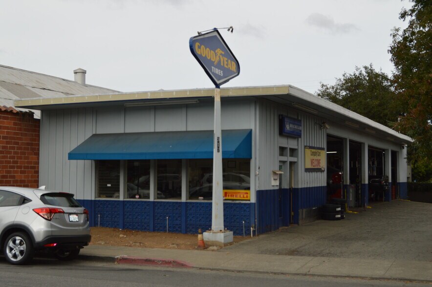 More Photos Of 317 1st St, Los Altos Auto Repair For Sale