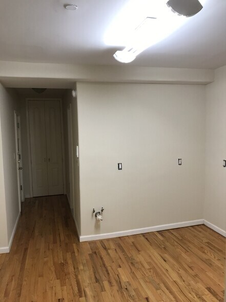 More Photos Of 153 Skillman St, Brooklyn Apartments For Lease