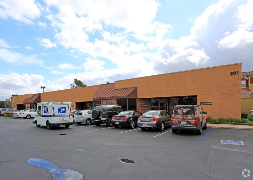 More Photos Of 301 N Rampart St, Orange Office For Sale