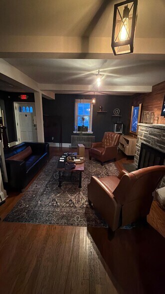 More Photos Of 676 W Germantown Pike, Plymouth Meeting Office For Sale