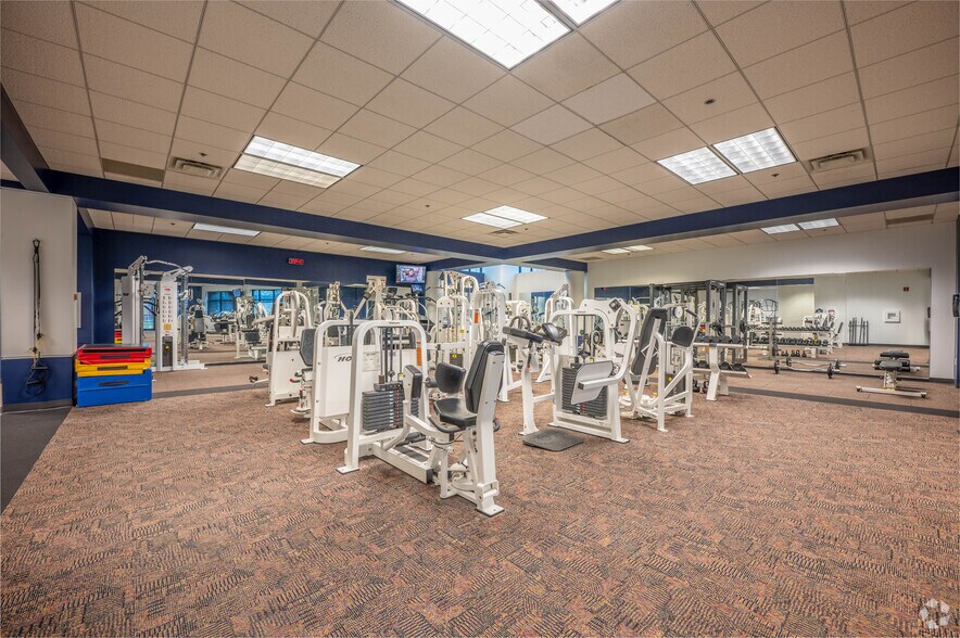 More Photos Of 11100 USA Pky, Fishers Office For Lease