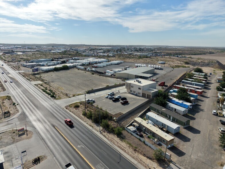 More Photos Of 1120 Horizon Blvd, El Paso Truck Terminal For Sale