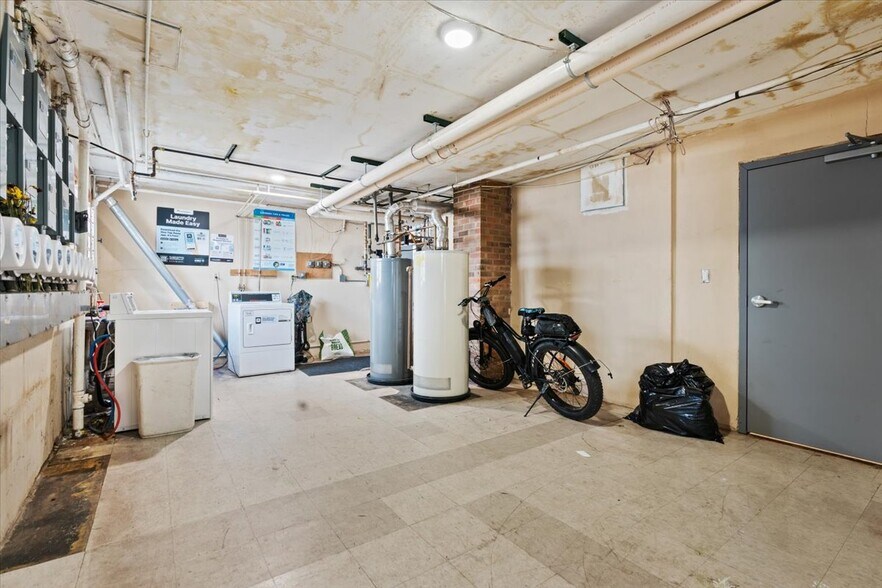 More Photos Of 3400 10th Ave S, Minneapolis Apartments For Sale