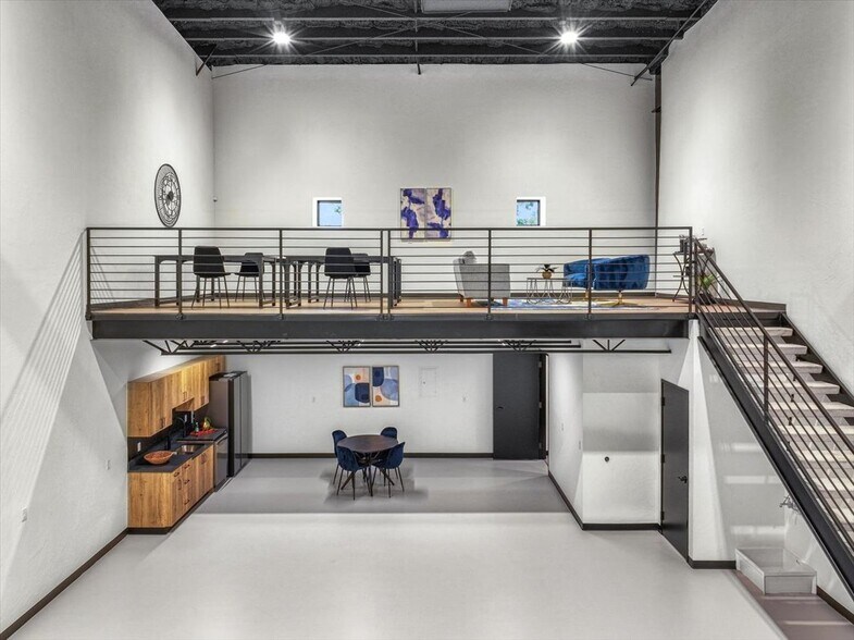 More Photos Of 1229 NW 122nd St, Oklahoma City Light Manufacturing For Sale