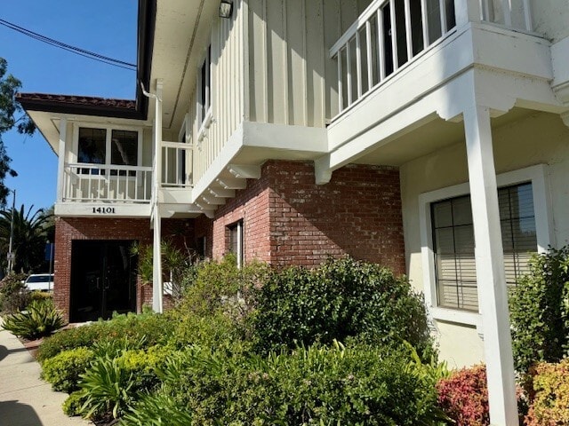 More Photos Of 14101 Valleyheart Dr, Sherman Oaks Office For Lease