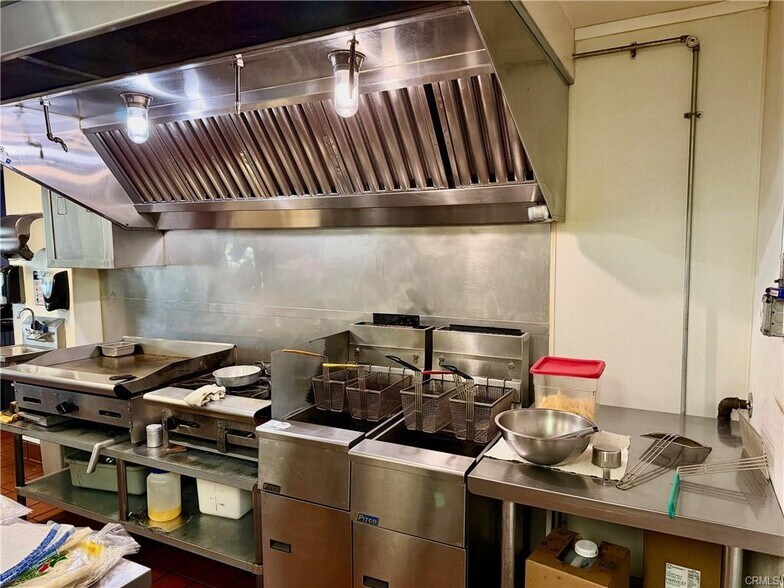 More Photos Of 2161 Feather River Blvd, Oroville Office For Sale