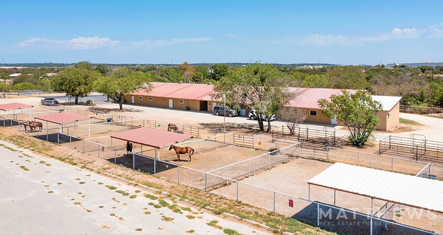 More Photos Of 17555 Old Evans Rd, Selma Office For Sale