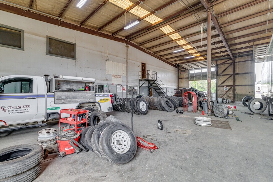 More Photos Of 1900 Old Natchitoches Rd, West Monroe Industrial For Sale