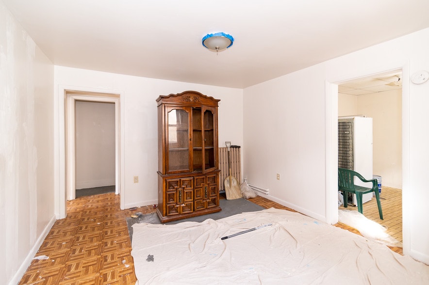 More Photos Of 6320 Windsor Mill Rd, Gwynn Oak Storefront Retail Office For Sale