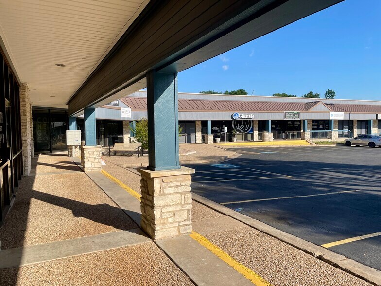 More Photos Of 12400 Amherst Dr, Austin Unknown For Lease