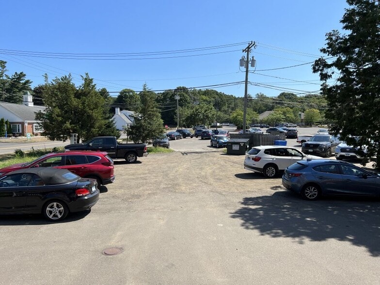 More Photos Of 782-788 Boston Post Rd, Madison Office For Lease