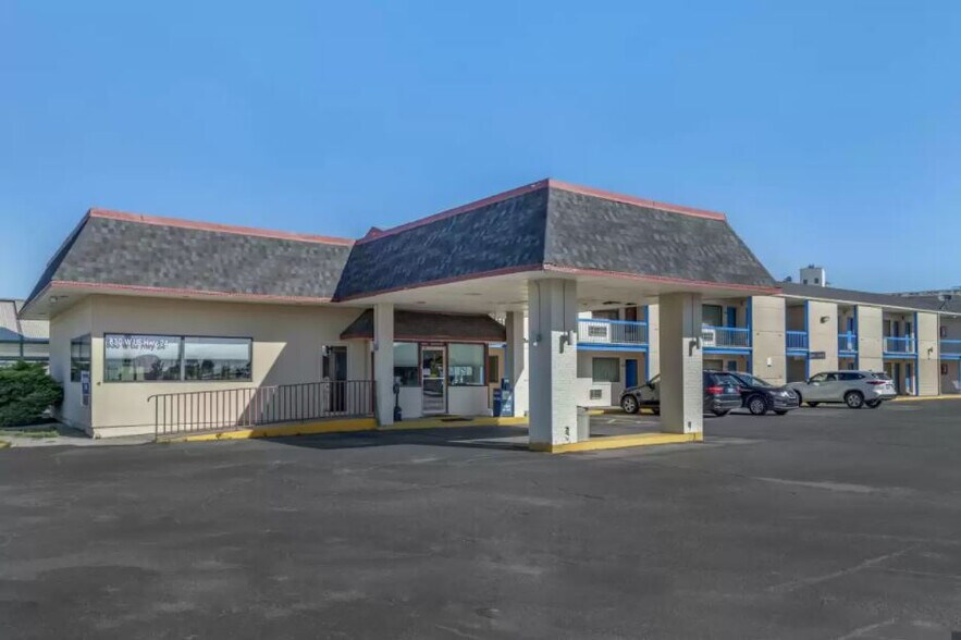 More Photos Of 830 W Highway 24, Goodland Hotel For Sale