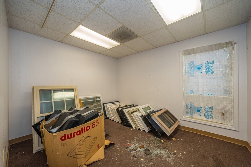 More Photos Of 3380 Successful Way, Dayton Office For Sale