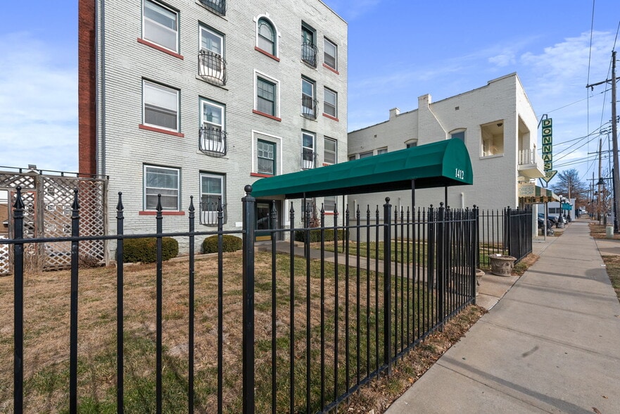 More Photos Of 1412 W 39th St, Kansas City Apartments For Sale