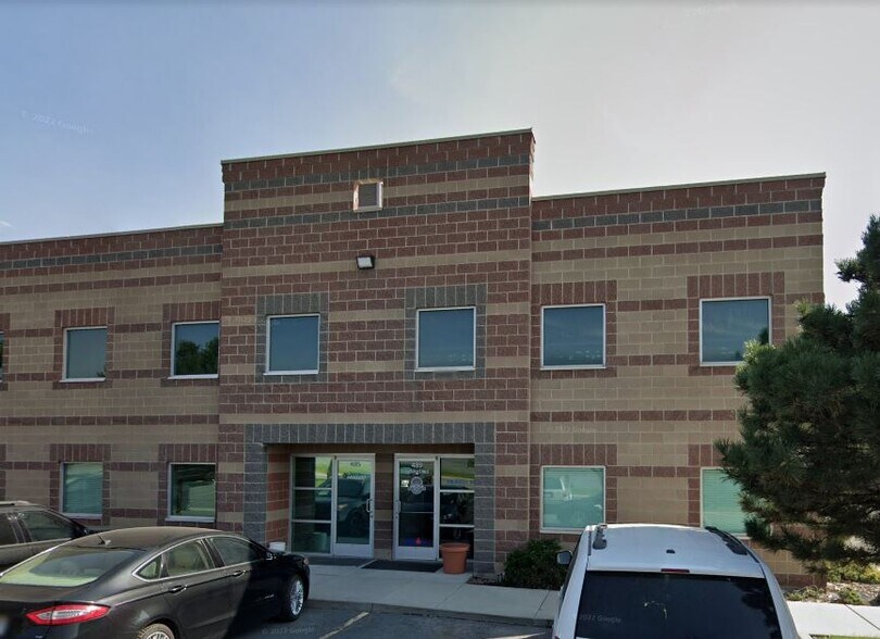 More Photos Of 461-489 W Parkland Dr, Sandy Warehouse For Lease