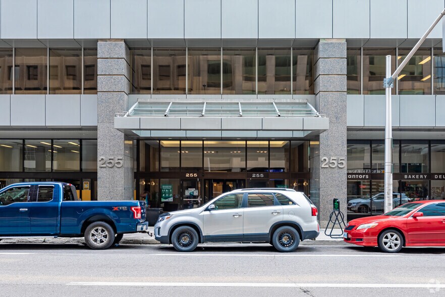 More Photos Of 255 Albert St, Ottawa Office For Lease