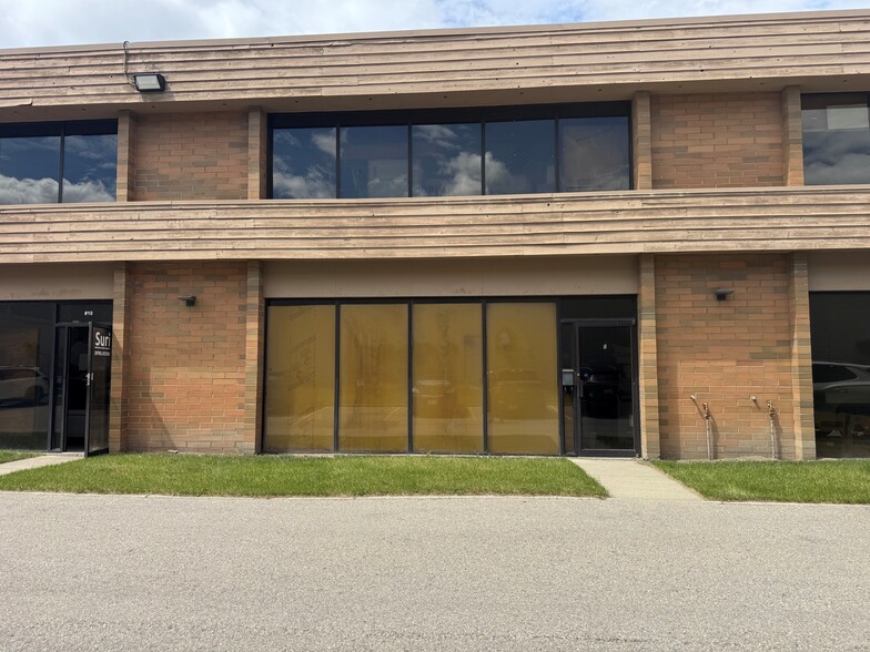 More Photos Of 4045 74th Ave SE, Calgary Warehouse For Sale