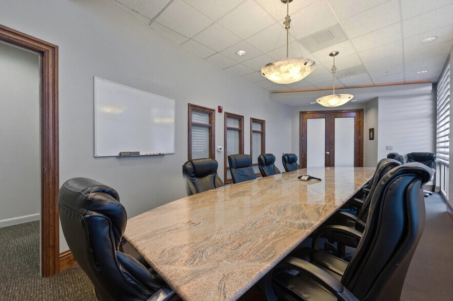 More Photos Of 9420 Bonita Beach Rd, Bonita Springs Office For Lease