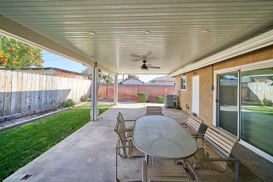 More Photos Of 618 Juniper Ave, Fullerton Assisted Living For Sale