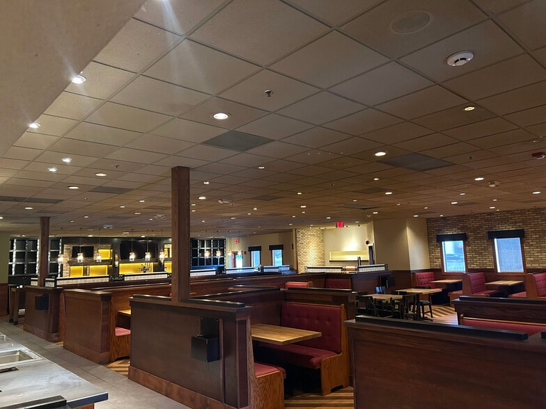 More Photos Of 3340 W Henrietta Rd, Henrietta Restaurant For Lease