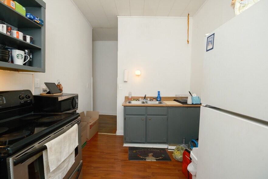 More Photos Of 312 Woodland St, Martin Multifamily For Sale