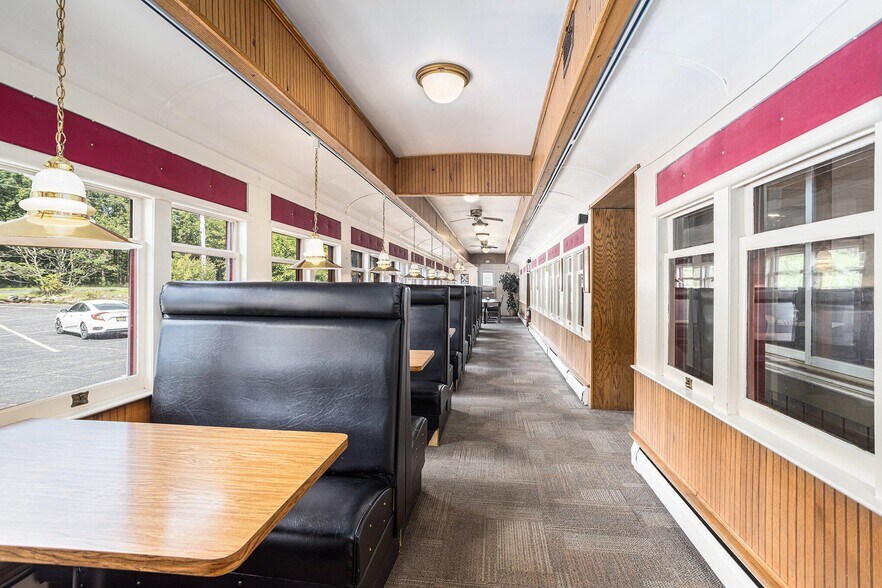 More Photos Of 6225 W D Ave, Kalamazoo Restaurant For Sale