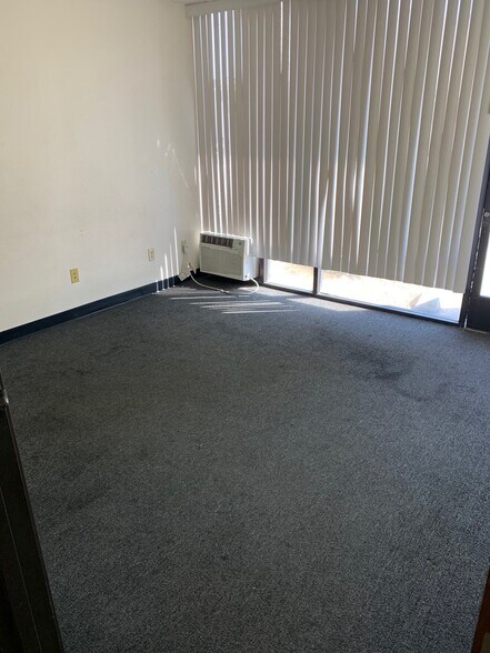 More Photos Of 12006 Regentview Ave, Downey Warehouse For Lease