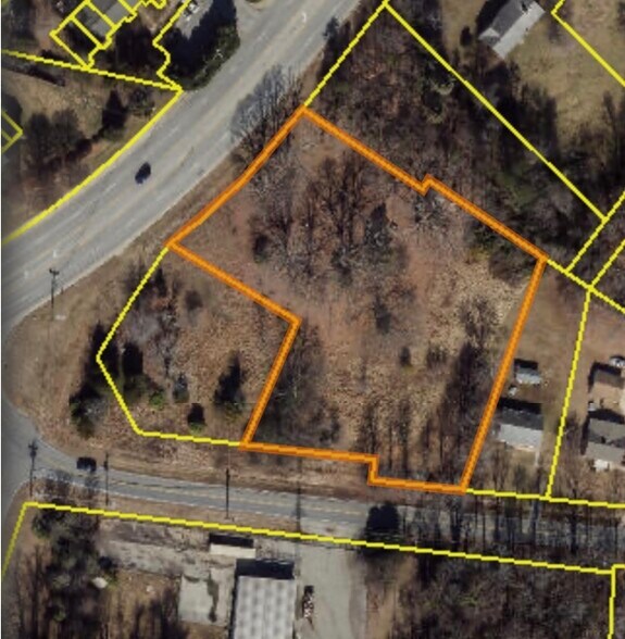 More Photos Of 831-833 Guilford College Rd, Greensboro Land For Sale