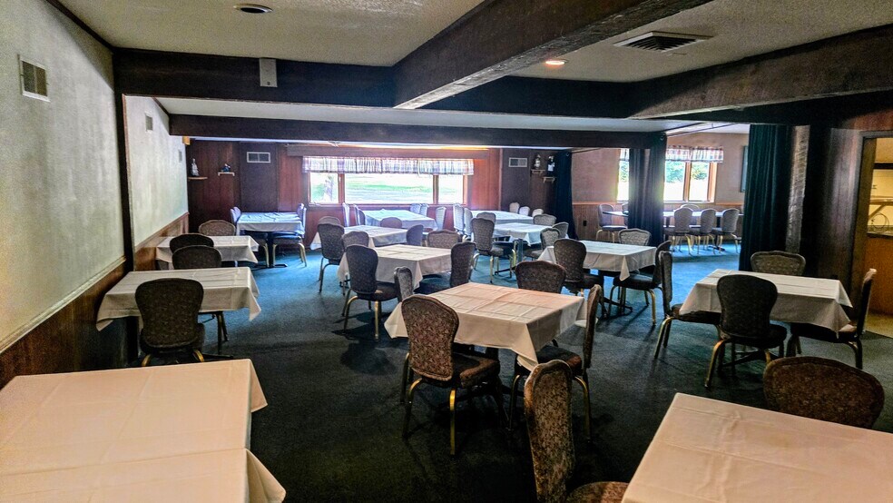Primary Photo Of 18525 50th Ave, Chippewa Falls Restaurant For Sale