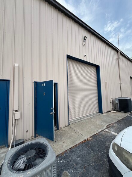 More Photos Of 12155 Metro Pky, Fort Myers Flex For Sale
