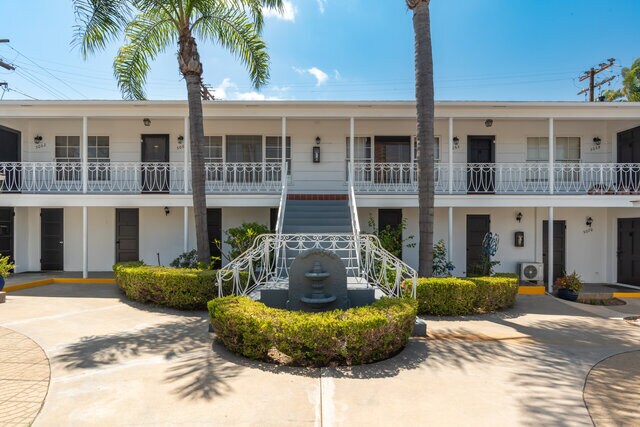 More Photos Of 5050-5070 Marlborough Dr, San Diego Apartments For Sale