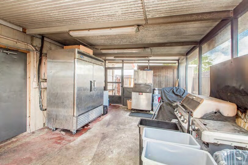 More Photos Of 7310 Highway 182 E, Morgan City General Retail For Sale