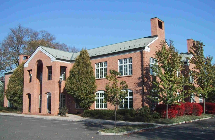 More Photos Of 372 Route 22 West, White House Station Office For Lease