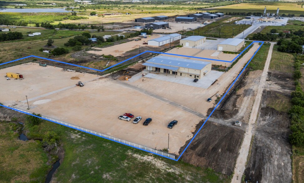 Primary Photo Of 782 Soechting Rd, New Braunfels Warehouse For Lease