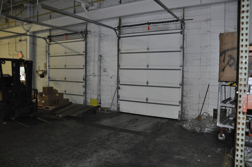 More Photos Of 2903 Lee Ave, Sanford Manufacturing For Sale