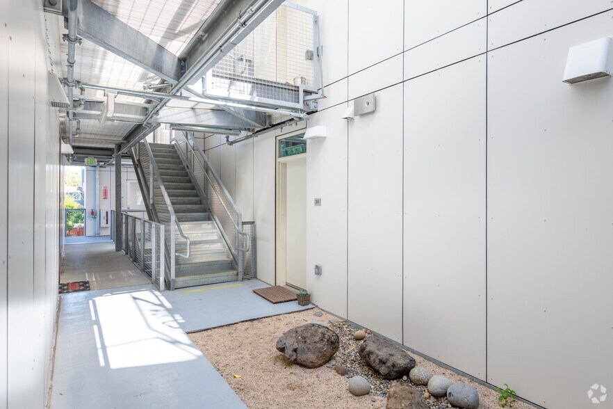 More Photos Of 4801 Shattuck Ave, Oakland Apartments For Sale