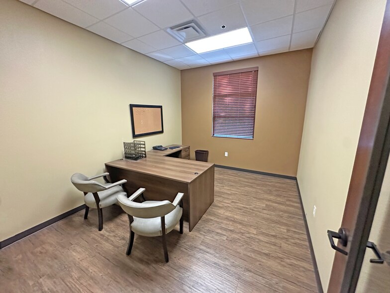 More Photos Of 700 Katy Rd, Keller Office For Sale