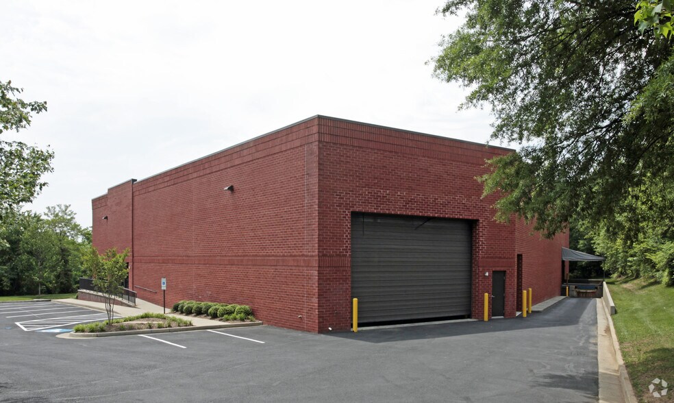 More Photos Of 3946 Deep Rock Rd, Richmond Warehouse For Lease