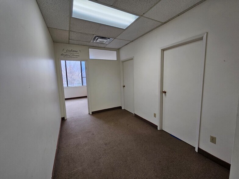 More Photos Of 1646 Victoria Park Ave, Toronto Storefront Retail Office For Lease